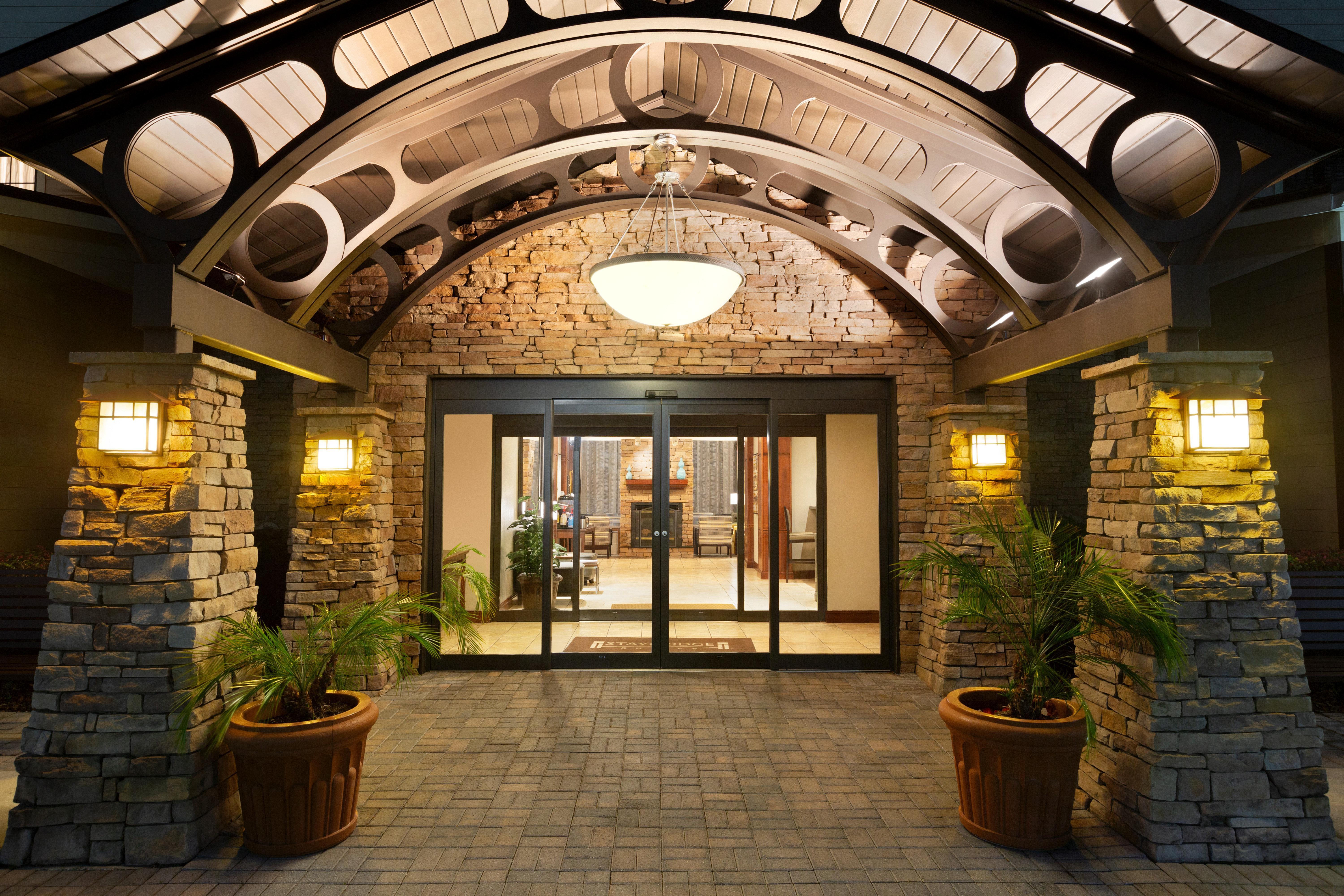 Staybridge Suites Tampa East- Brandon By Ihg Mango Dış mekan fotoğraf